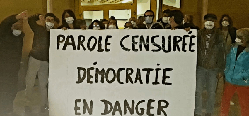 Manifestation pacifique à l’extérieur des locaux lors du Conseil municipal du 04/11/24
